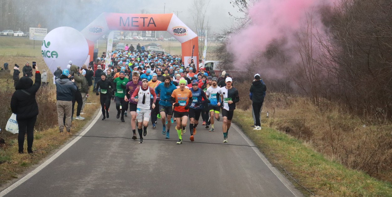 Fotorelacja: 1 Zimowy Półmaraton Myszkowski 2025