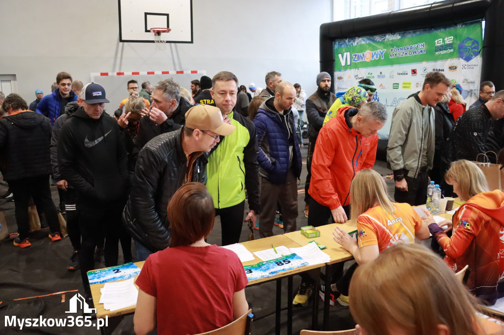 Fotorelacja: 1 Zimowy Półmaraton Myszkowski 2025
