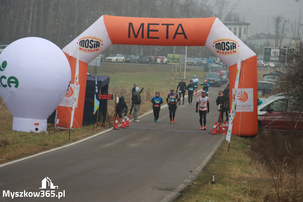 Fotorelacja: 1 Zimowy Półmaraton Myszkowski 2025