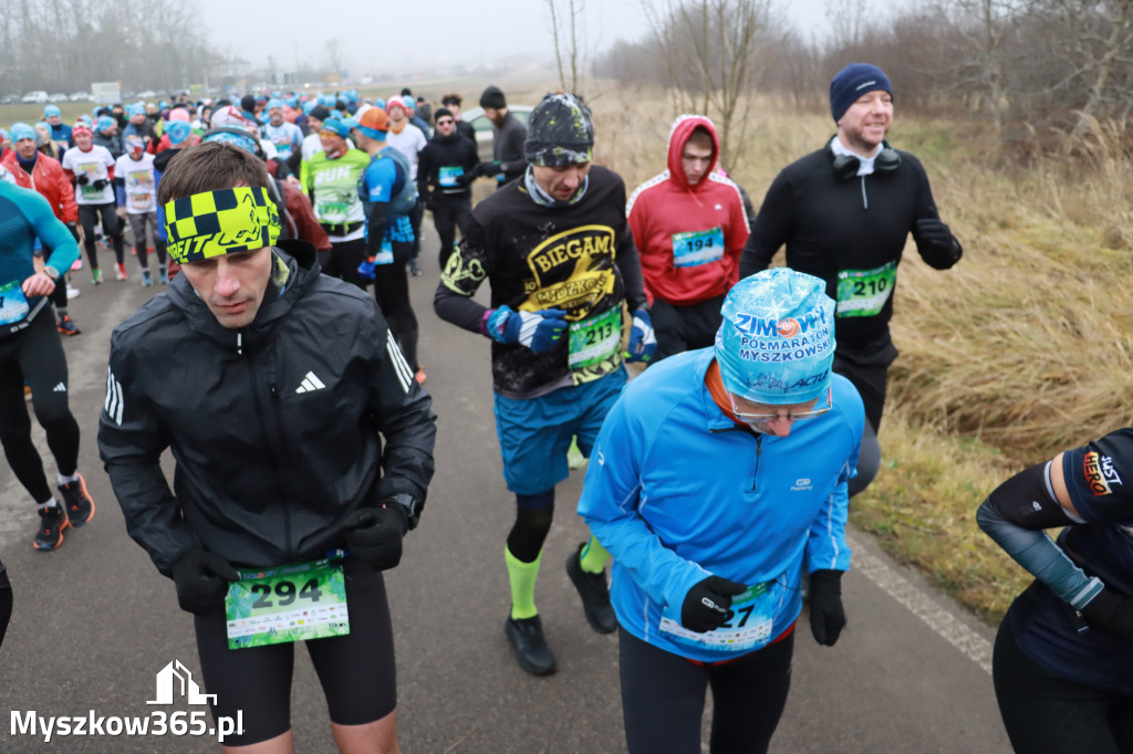 Fotorelacja: 1 Zimowy Półmaraton Myszkowski 2025