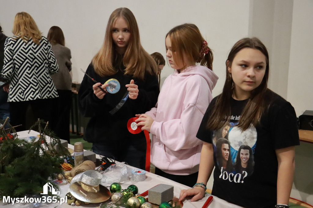 Fotorelacja: Magia Świąt w KWIATKOWSKIM Myszków