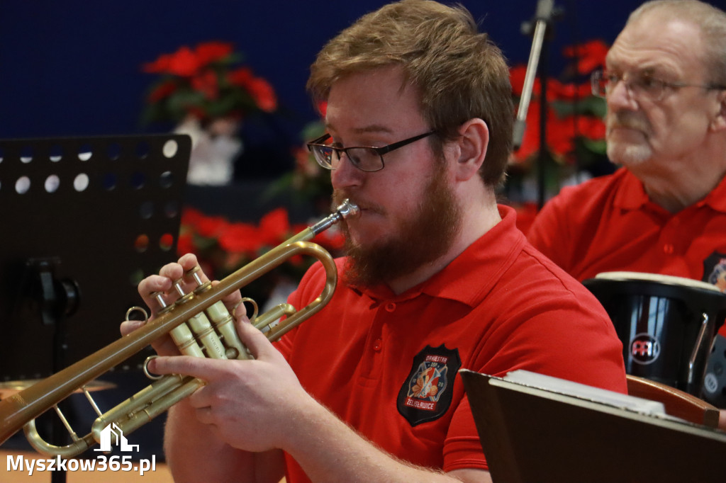 Fotorelacja: Magia Świąt w KWIATKOWSKIM Myszków