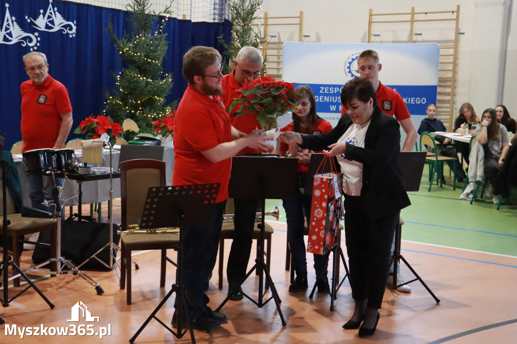 Fotorelacja: Magia Świąt w KWIATKOWSKIM Myszków