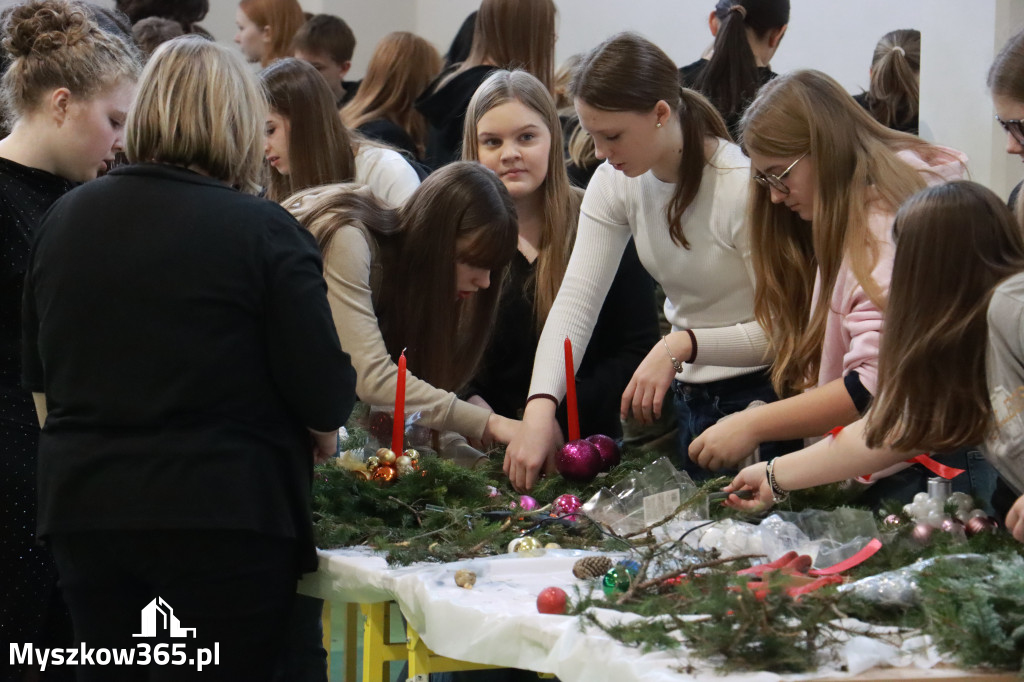 Fotorelacja: Magia Świąt w KWIATKOWSKIM Myszków