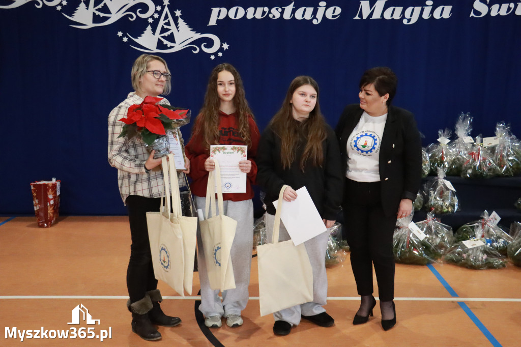 Fotorelacja: Magia Świąt w KWIATKOWSKIM Myszków