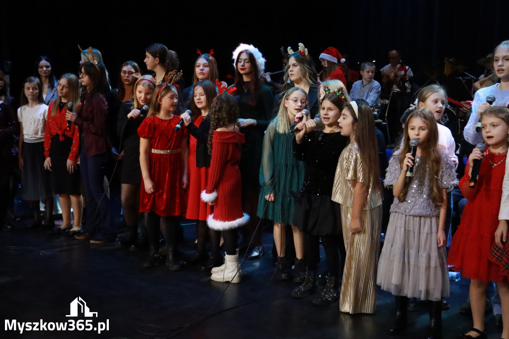 Fotorelacja: Koncert Kolęd MDK Myszków
