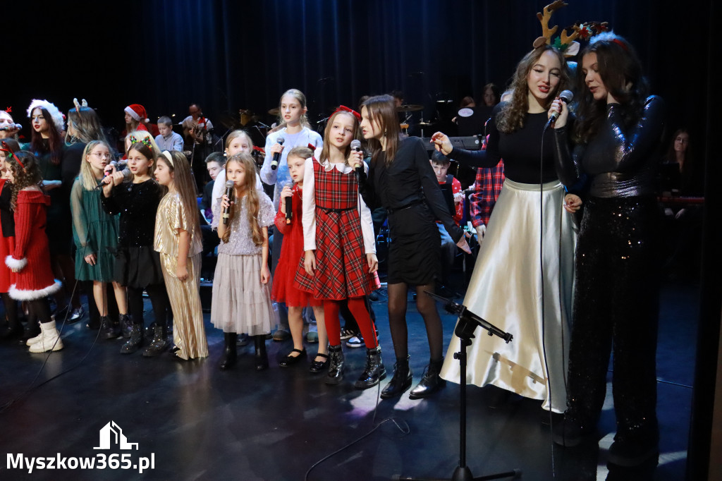 Fotorelacja: Koncert Kolęd MDK Myszków