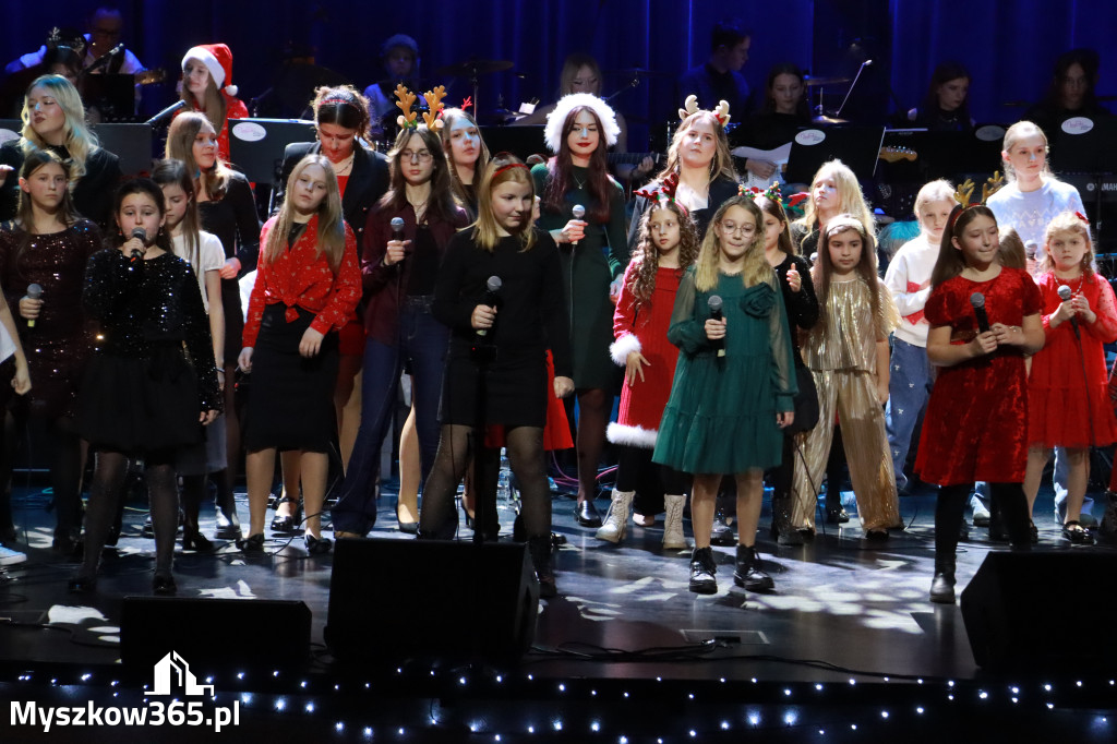 Fotorelacja: Koncert Kolęd MDK Myszków