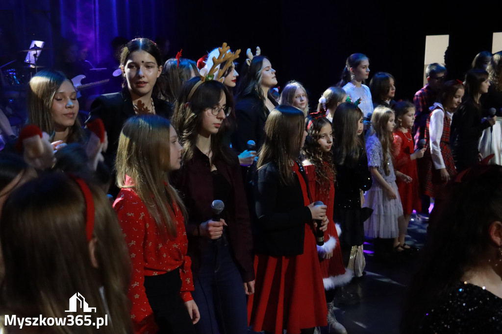 Fotorelacja: Koncert Kolęd MDK Myszków