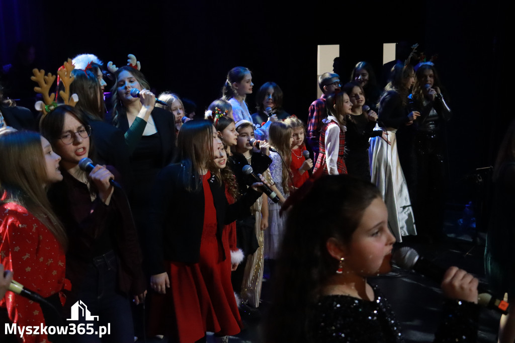 Fotorelacja: Koncert Kolęd MDK Myszków
