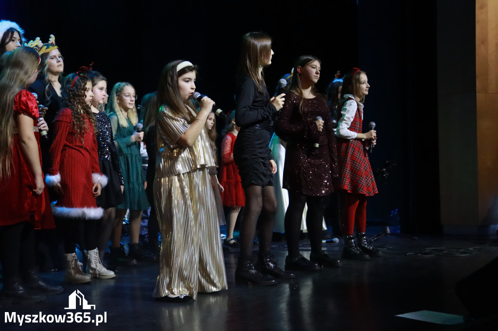 Fotorelacja: Koncert Kolęd MDK Myszków