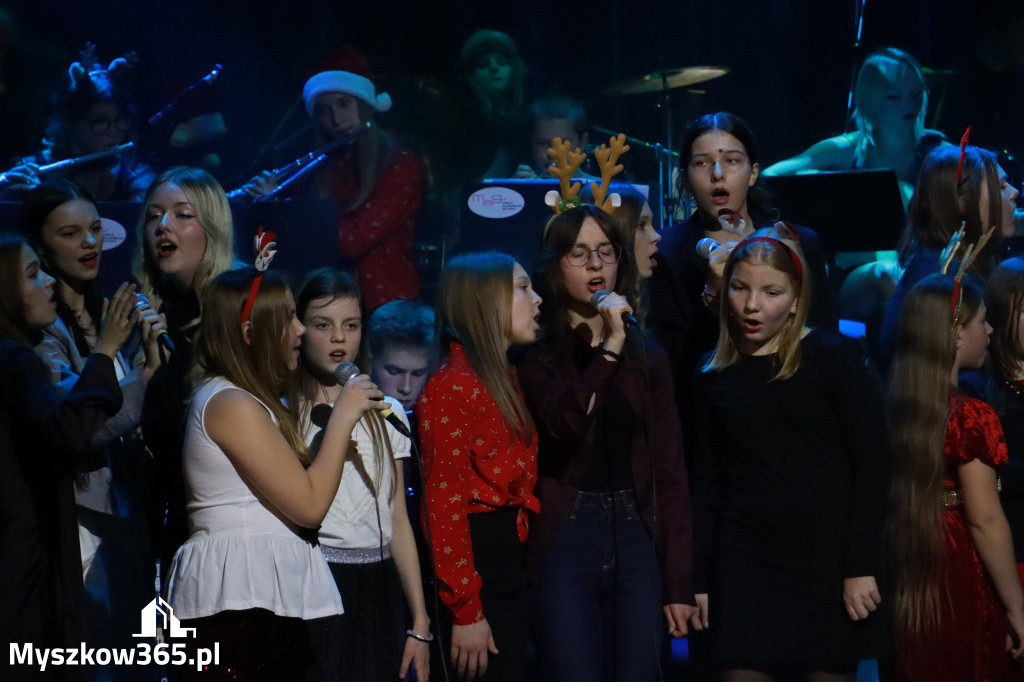 Fotorelacja: Koncert Kolęd MDK Myszków