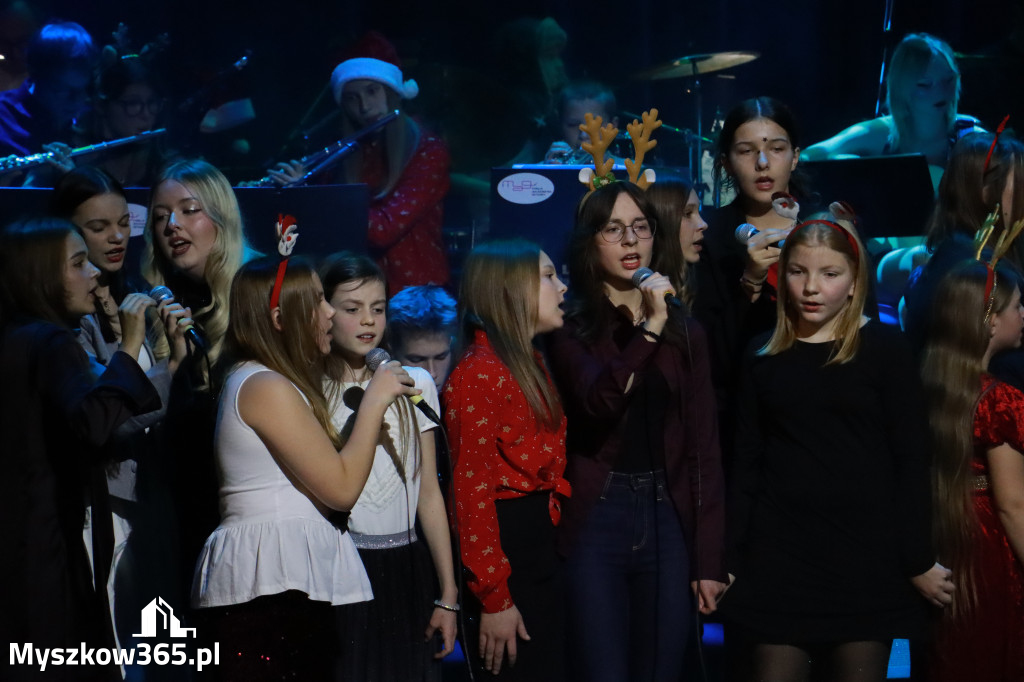 Fotorelacja: Koncert Kolęd MDK Myszków