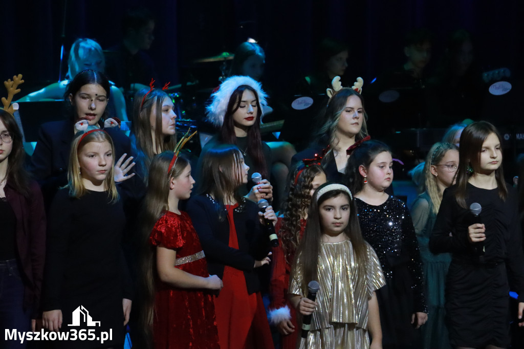 Fotorelacja: Koncert Kolęd MDK Myszków
