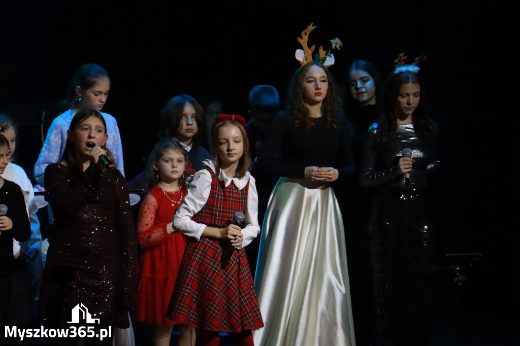 Fotorelacja: Koncert Kolęd MDK Myszków
