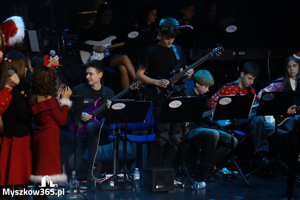 Fotorelacja: Koncert Kolęd MDK Myszków