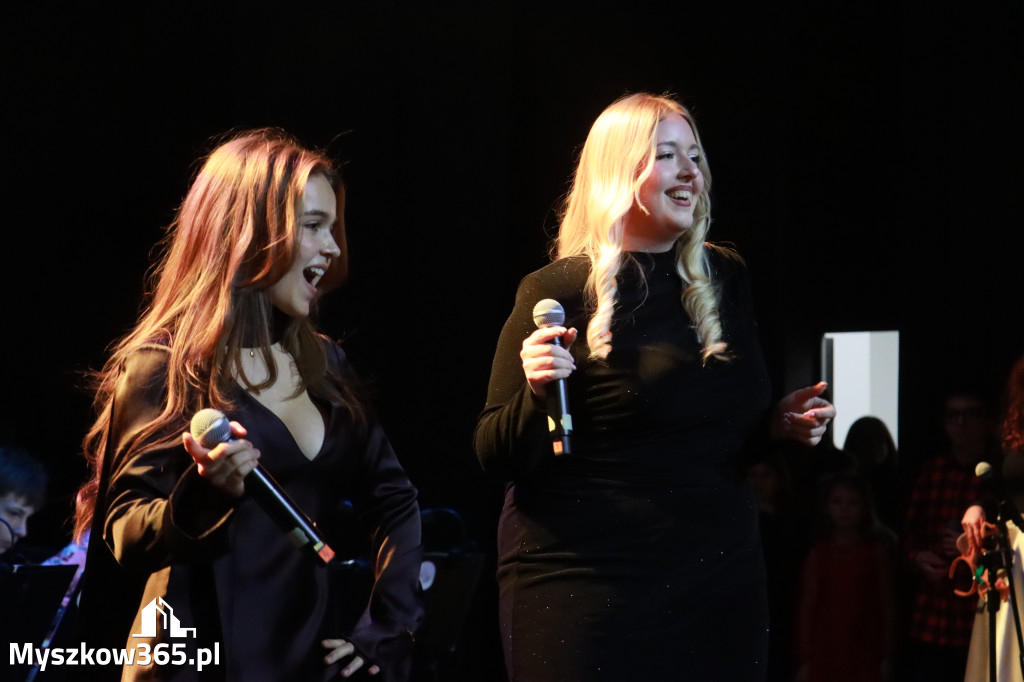 Fotorelacja: Koncert Kolęd MDK Myszków