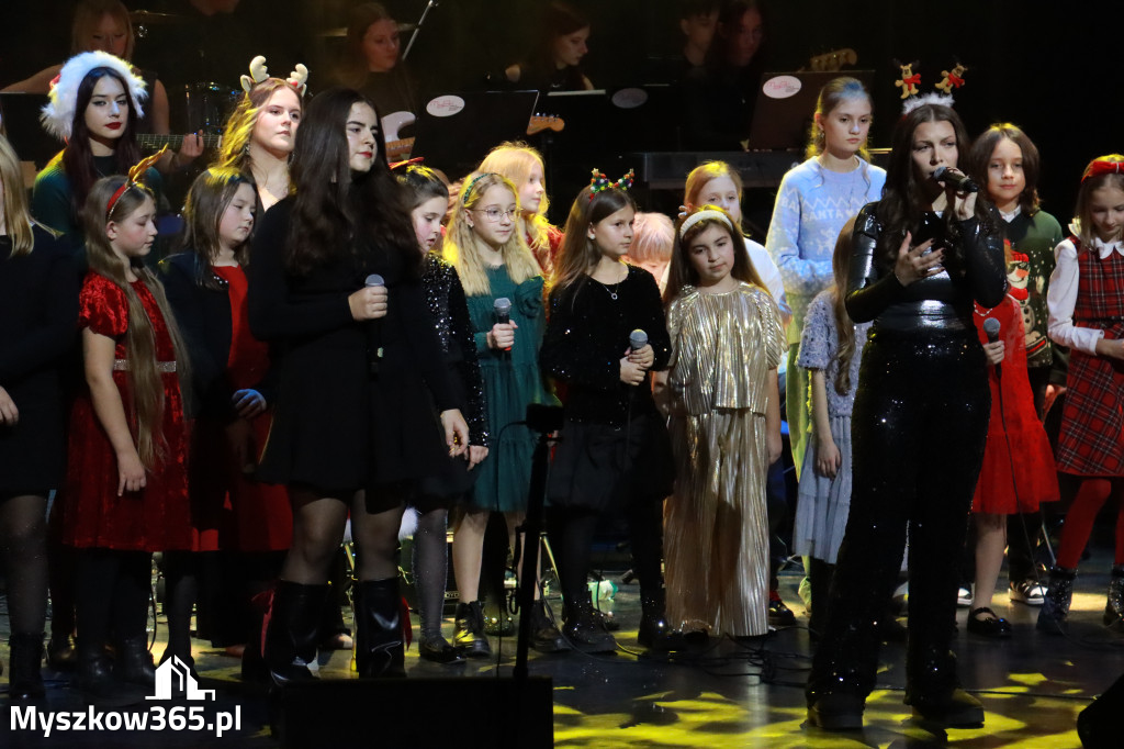 Fotorelacja: Koncert Kolęd MDK Myszków