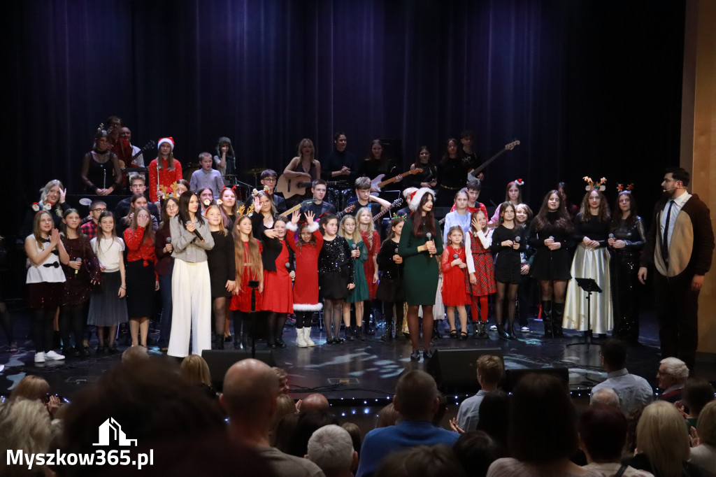 Fotorelacja: Koncert Kolęd MDK Myszków