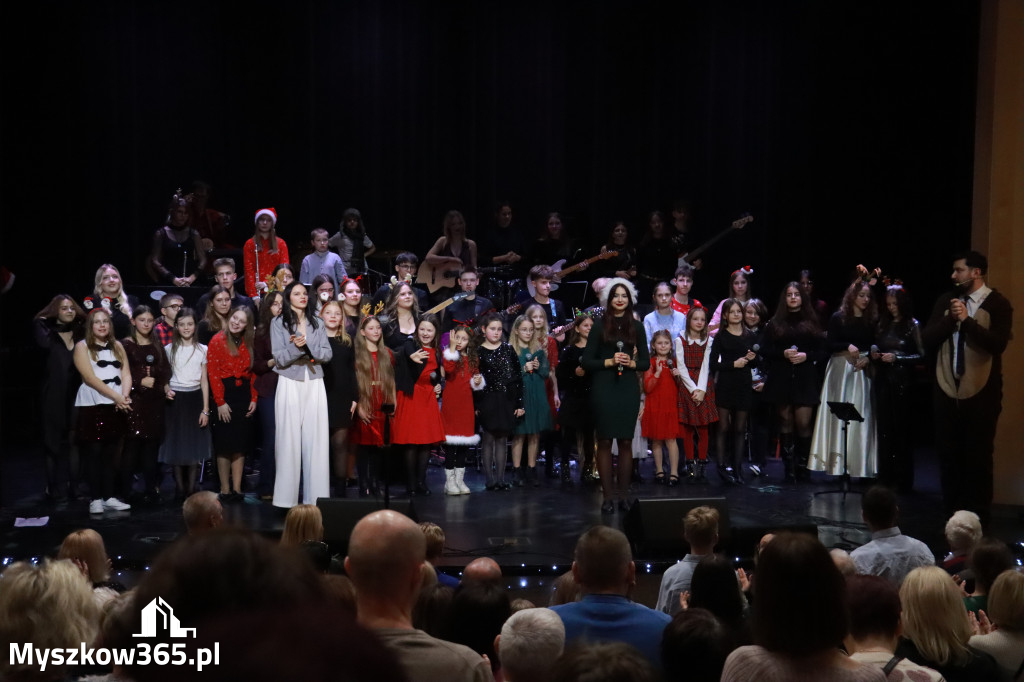 Fotorelacja: Koncert Kolęd MDK Myszków