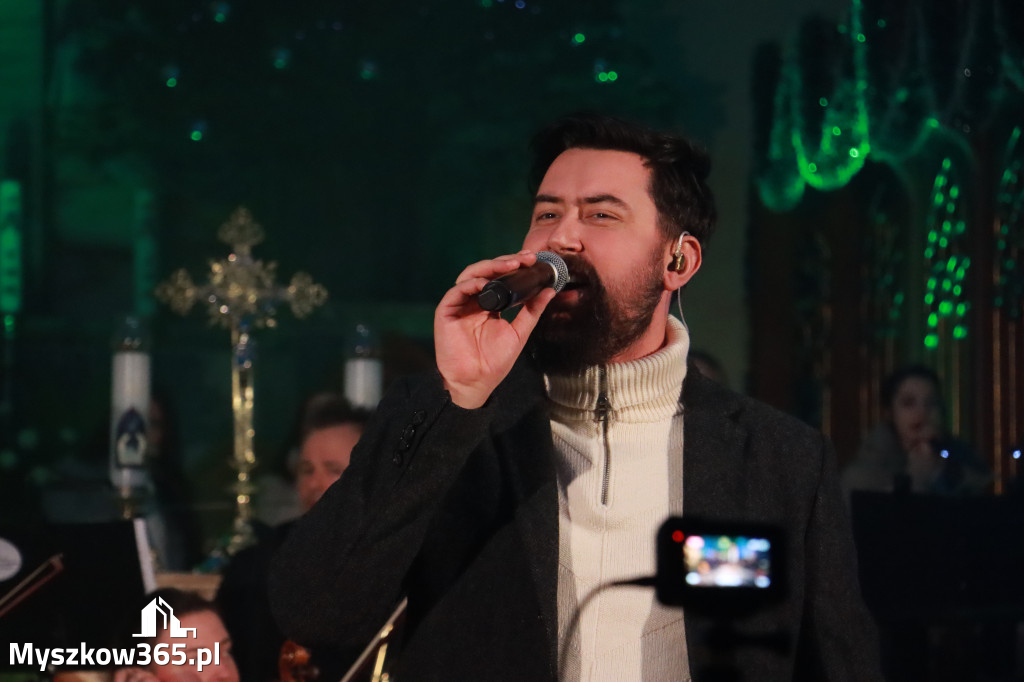 Fotorelacja: Koncert Kolęd w Myszkowie z Eweliną Flintą i Myszkovia Band