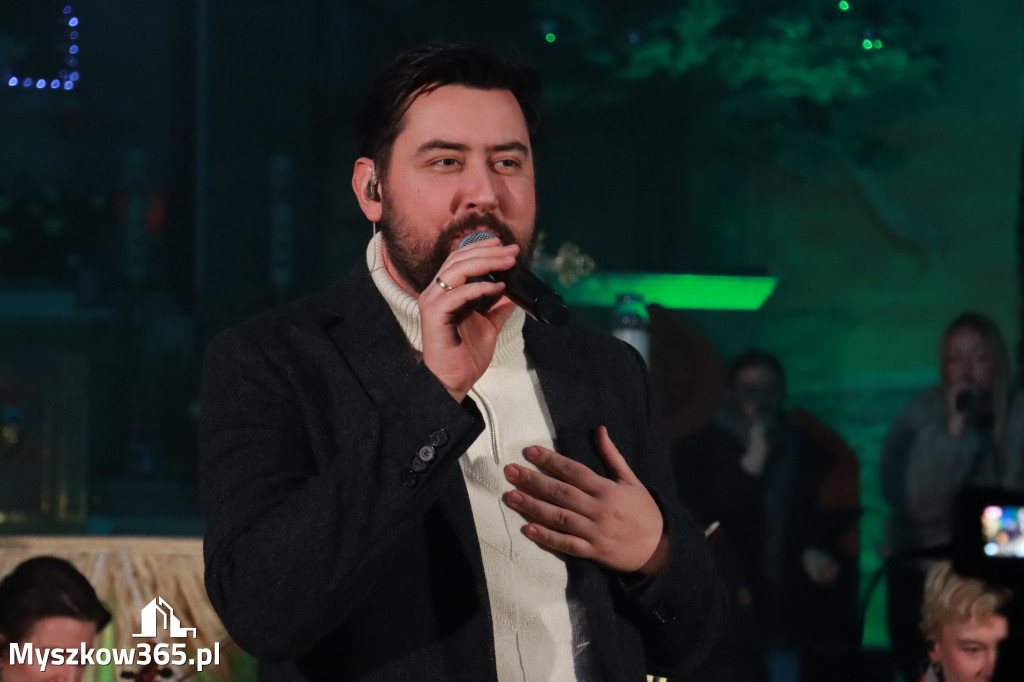 Fotorelacja: Koncert Kolęd w Myszkowie z Eweliną Flintą i Myszkovia Band