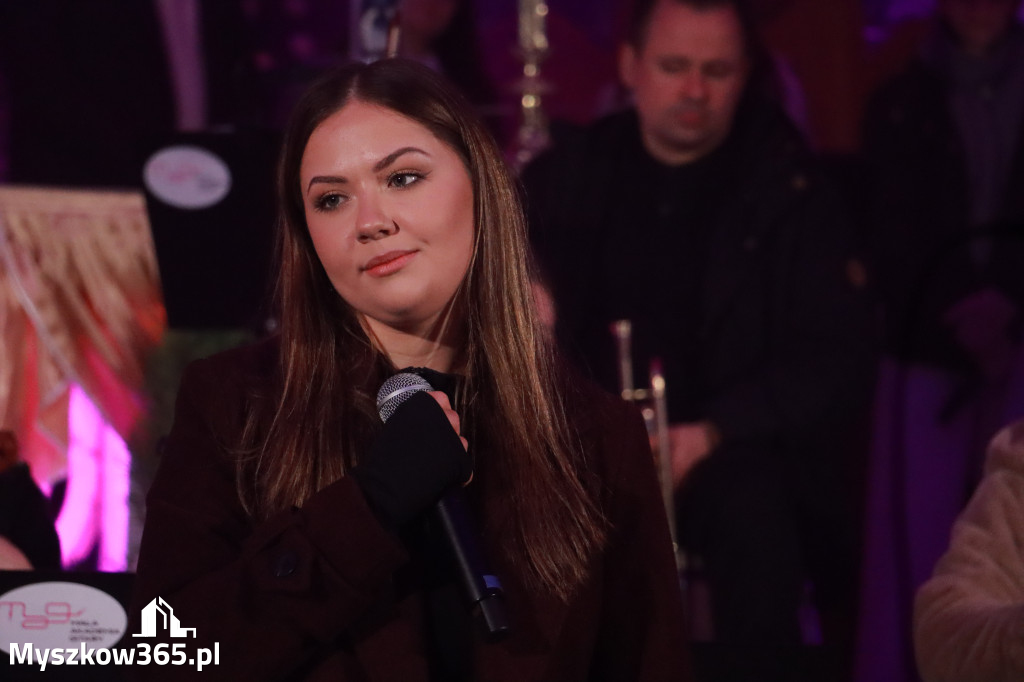 Fotorelacja: Koncert Kolęd w Myszkowie z Eweliną Flintą i Myszkovia Band