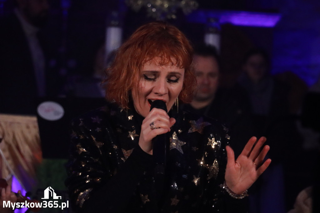 Fotorelacja: Koncert Kolęd w Myszkowie z Eweliną Flintą i Myszkovia Band