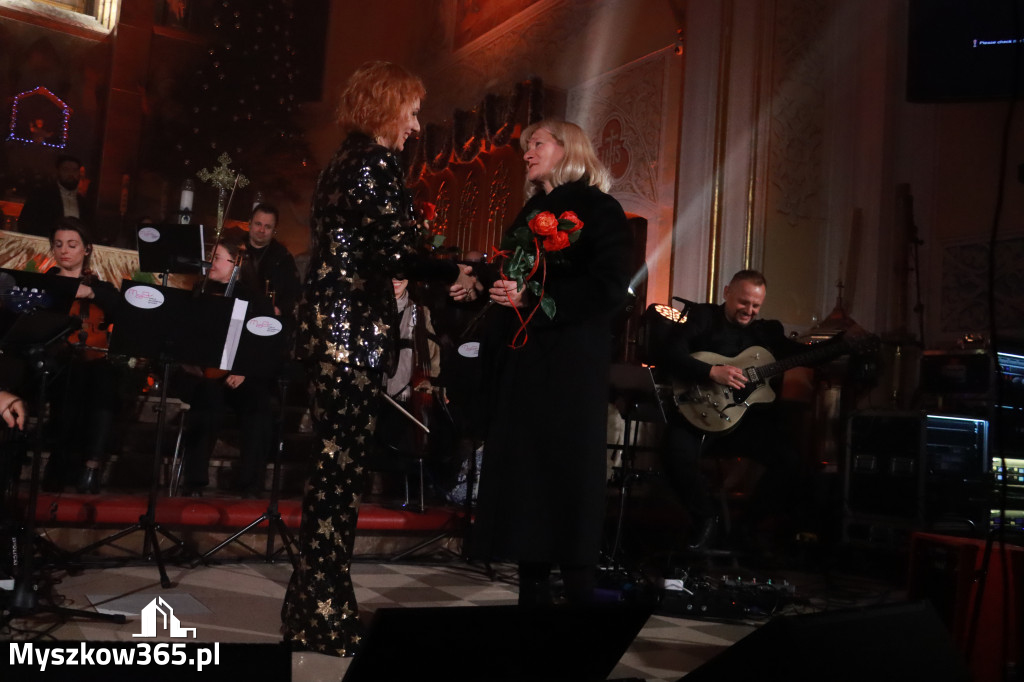 Fotorelacja: Koncert Kolęd w Myszkowie z Eweliną Flintą i Myszkovia Band