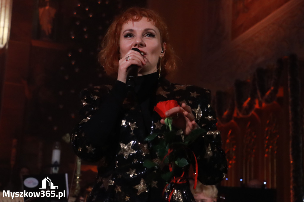 Fotorelacja: Koncert Kolęd w Myszkowie z Eweliną Flintą i Myszkovia Band