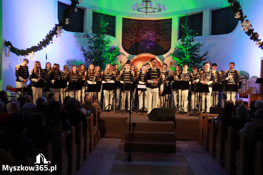 Fotorelacja: Koncert Noworoczny w Pińczycach