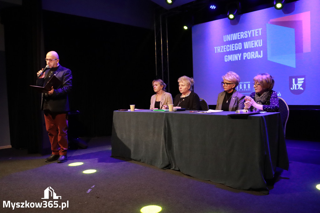 Fotorelacja: Inauguracja Uniwersytetu Trzeciego Wieku w Poraju