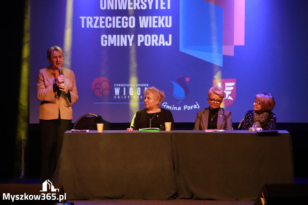 Fotorelacja: Inauguracja Uniwersytetu Trzeciego Wieku w Poraju