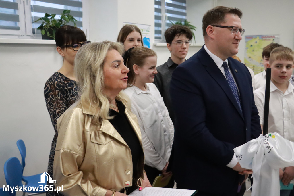 Fotorelacja: ZAKĄTEK NATURY w Szkole Podstawowej w Poraju