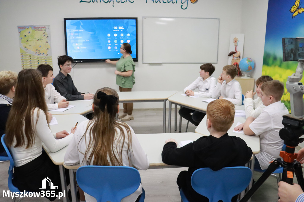 Fotorelacja: ZAKĄTEK NATURY w Szkole Podstawowej w Poraju