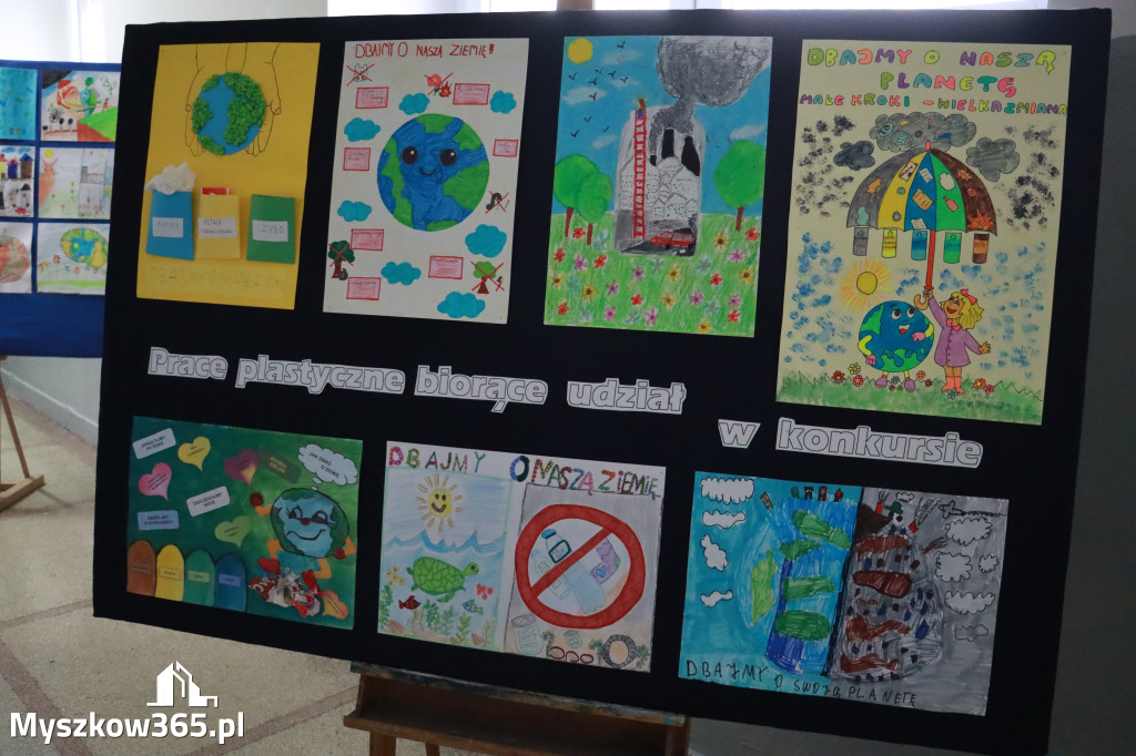 Fotorelacja: ZAKĄTEK NATURY w Szkole Podstawowej w Poraju