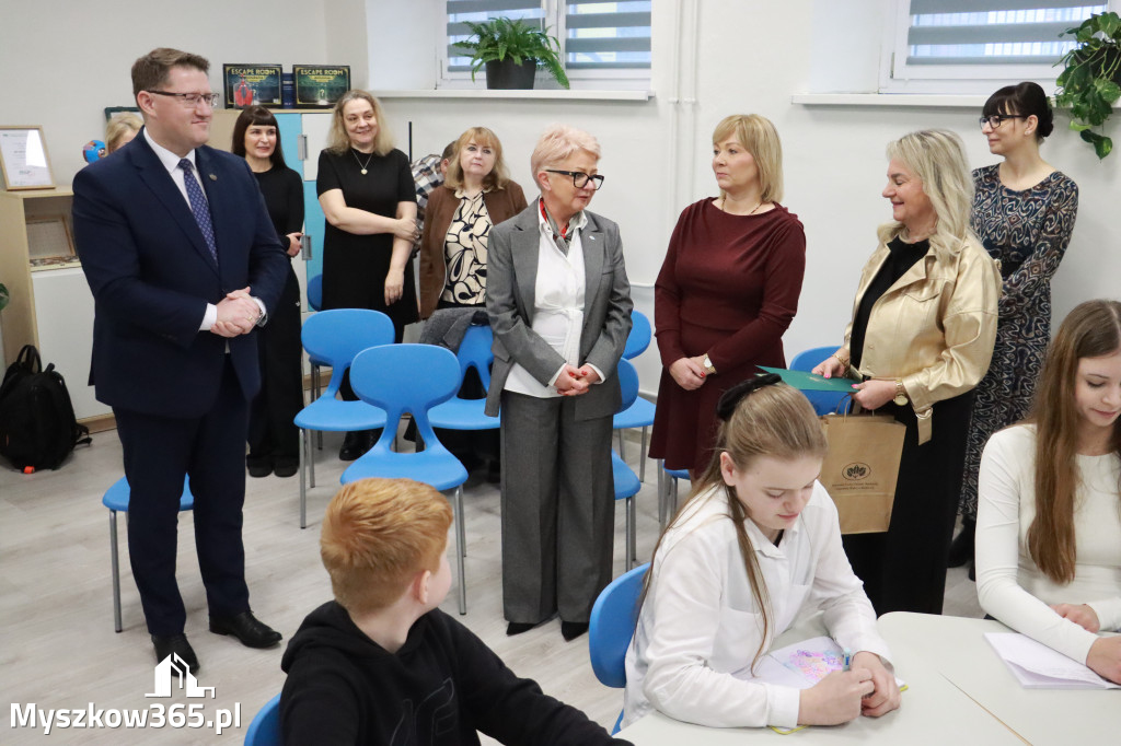 Fotorelacja: ZAKĄTEK NATURY w Szkole Podstawowej w Poraju