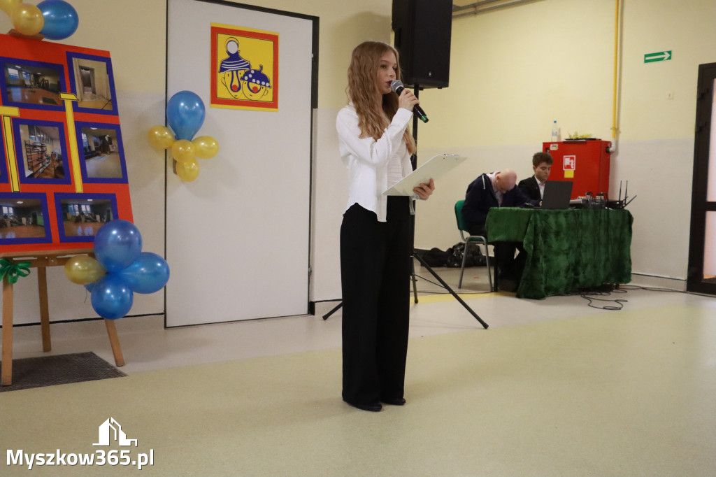 Fotorelacja: Uroczyste otwarcie windy oraz świetlicy szkolnej w SP3 Myszków