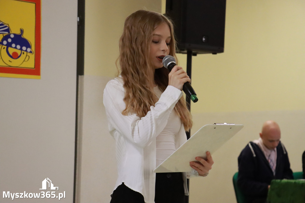 Fotorelacja: Uroczyste otwarcie windy oraz świetlicy szkolnej w SP3 Myszków