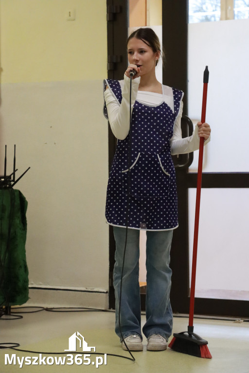 Fotorelacja: Uroczyste otwarcie windy oraz świetlicy szkolnej w SP3 Myszków