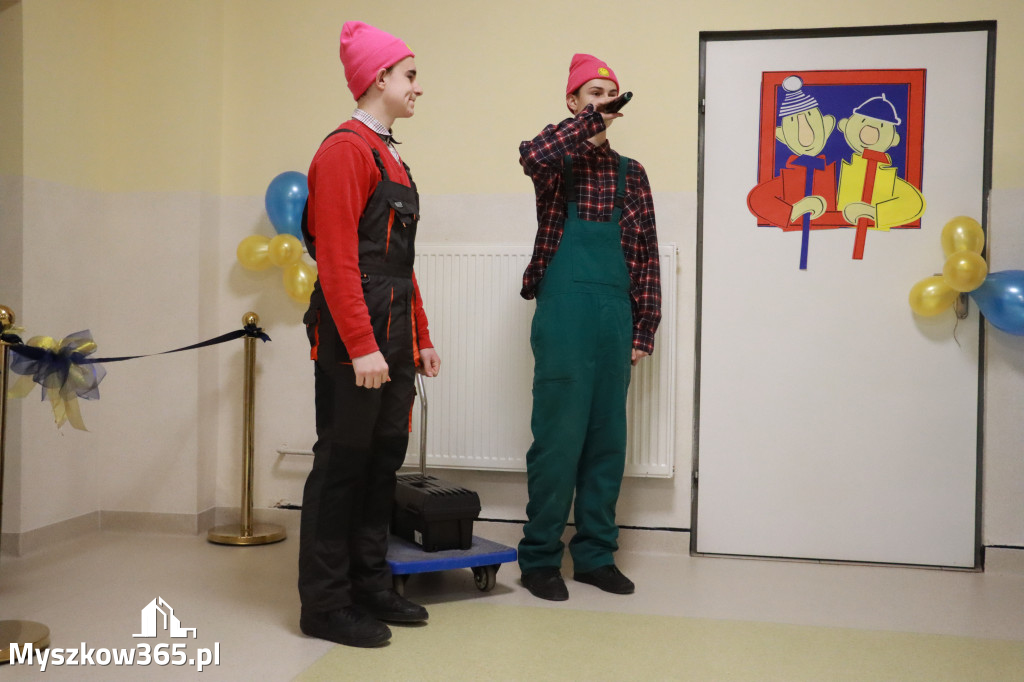 Fotorelacja: Uroczyste otwarcie windy oraz świetlicy szkolnej w SP3 Myszków