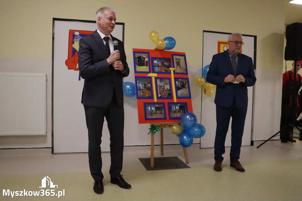 Fotorelacja: Uroczyste otwarcie windy oraz świetlicy szkolnej w SP3 Myszków