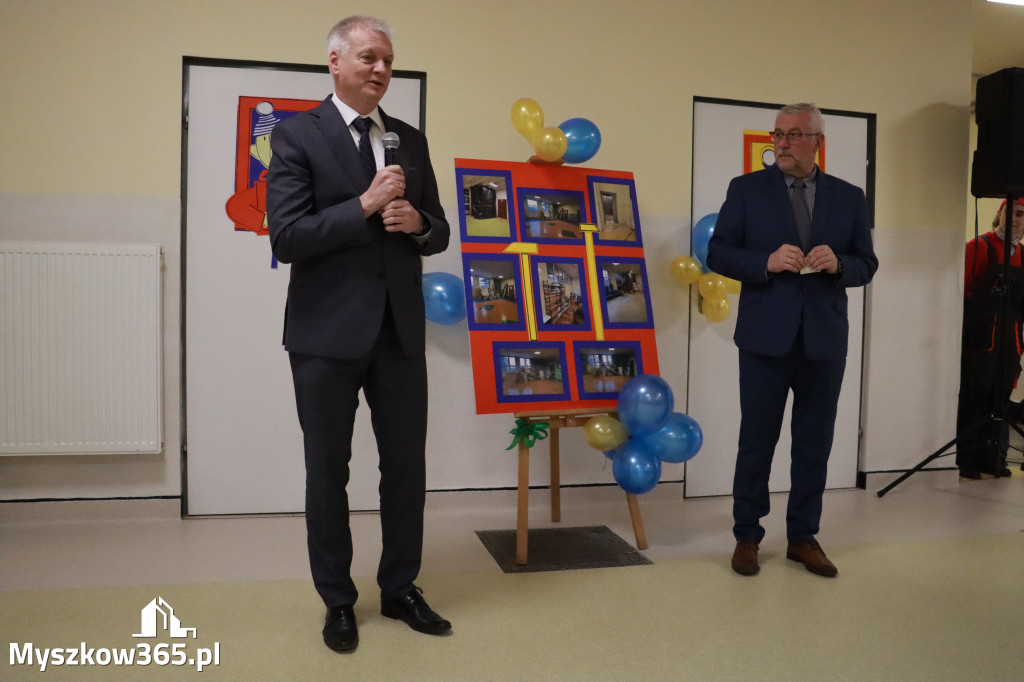 Fotorelacja: Uroczyste otwarcie windy oraz świetlicy szkolnej w SP3 Myszków