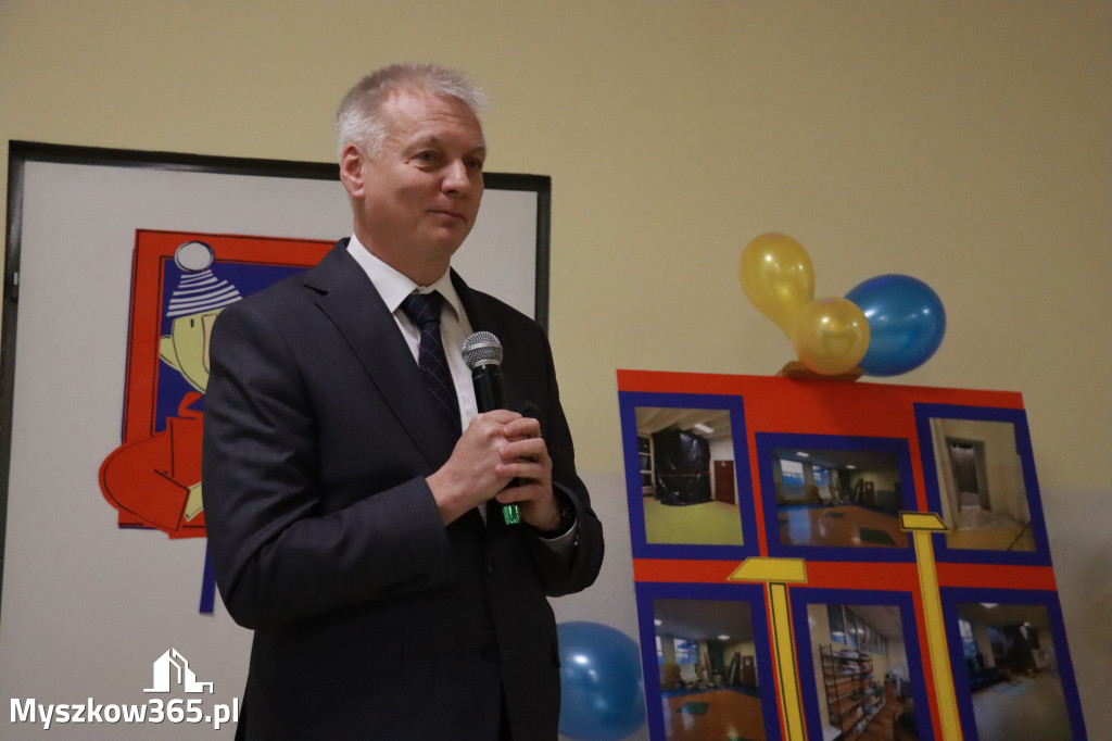 Fotorelacja: Uroczyste otwarcie windy oraz świetlicy szkolnej w SP3 Myszków