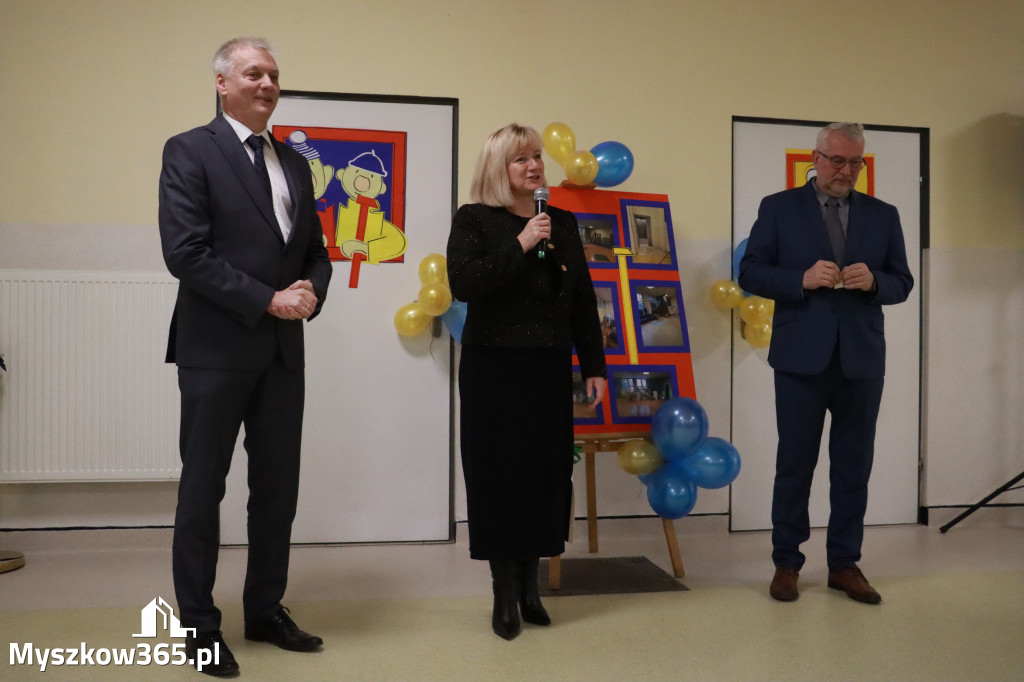 Fotorelacja: Uroczyste otwarcie windy oraz świetlicy szkolnej w SP3 Myszków