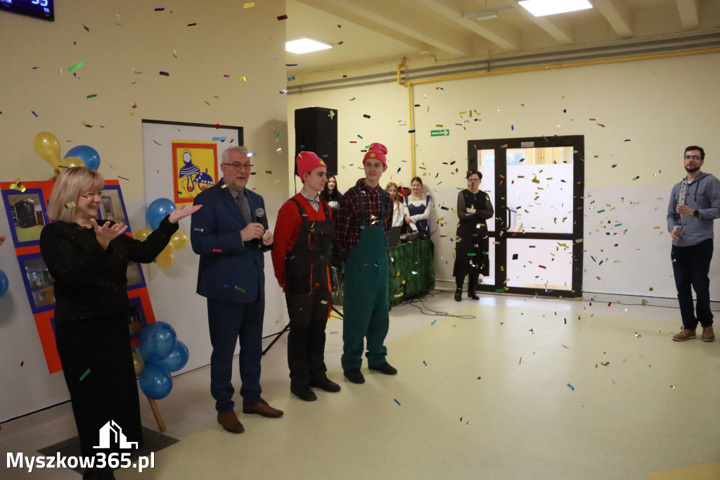 Fotorelacja: Uroczyste otwarcie windy oraz świetlicy szkolnej w SP3 Myszków