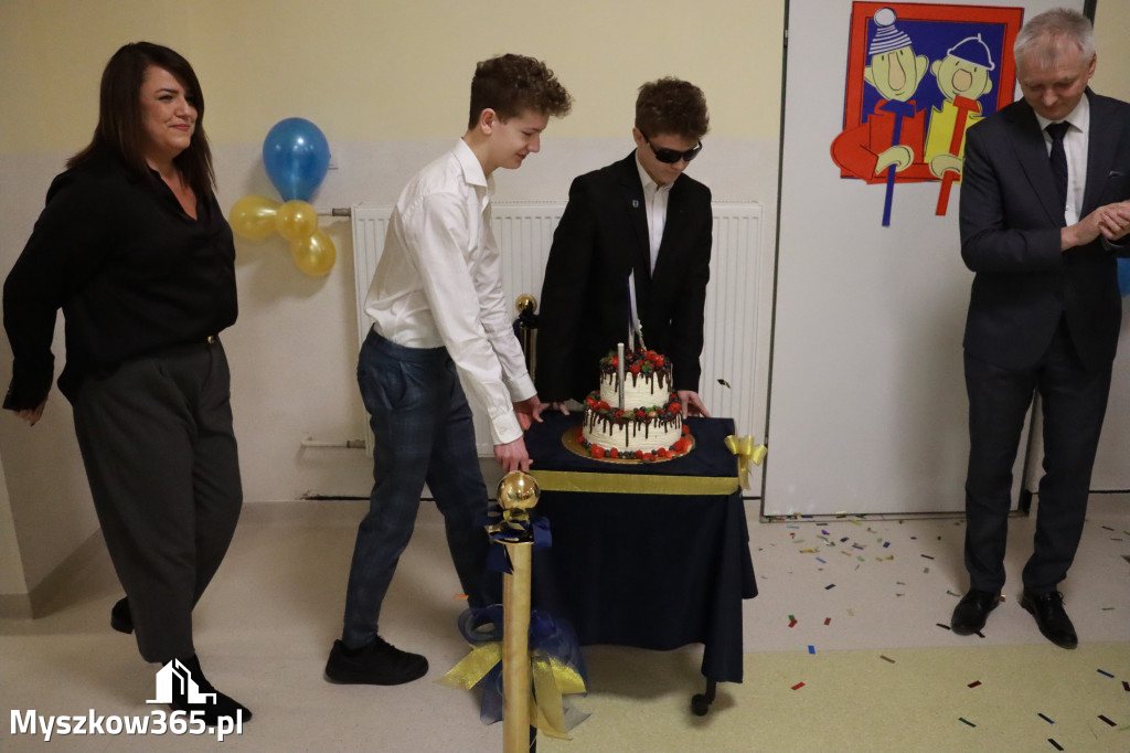 Fotorelacja: Uroczyste otwarcie windy oraz świetlicy szkolnej w SP3 Myszków