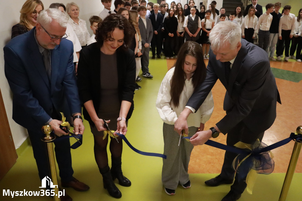 Fotorelacja: Uroczyste otwarcie windy oraz świetlicy szkolnej w SP3 Myszków