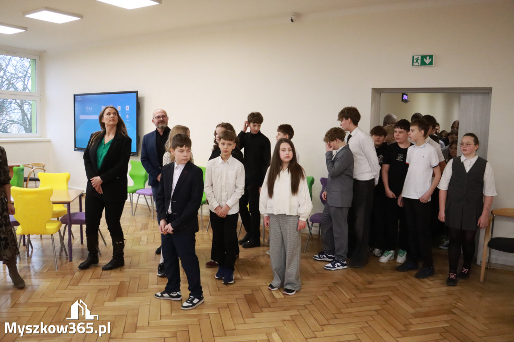 Fotorelacja: Uroczyste otwarcie windy oraz świetlicy szkolnej w SP3 Myszków
