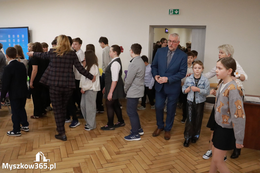 Fotorelacja: Uroczyste otwarcie windy oraz świetlicy szkolnej w SP3 Myszków